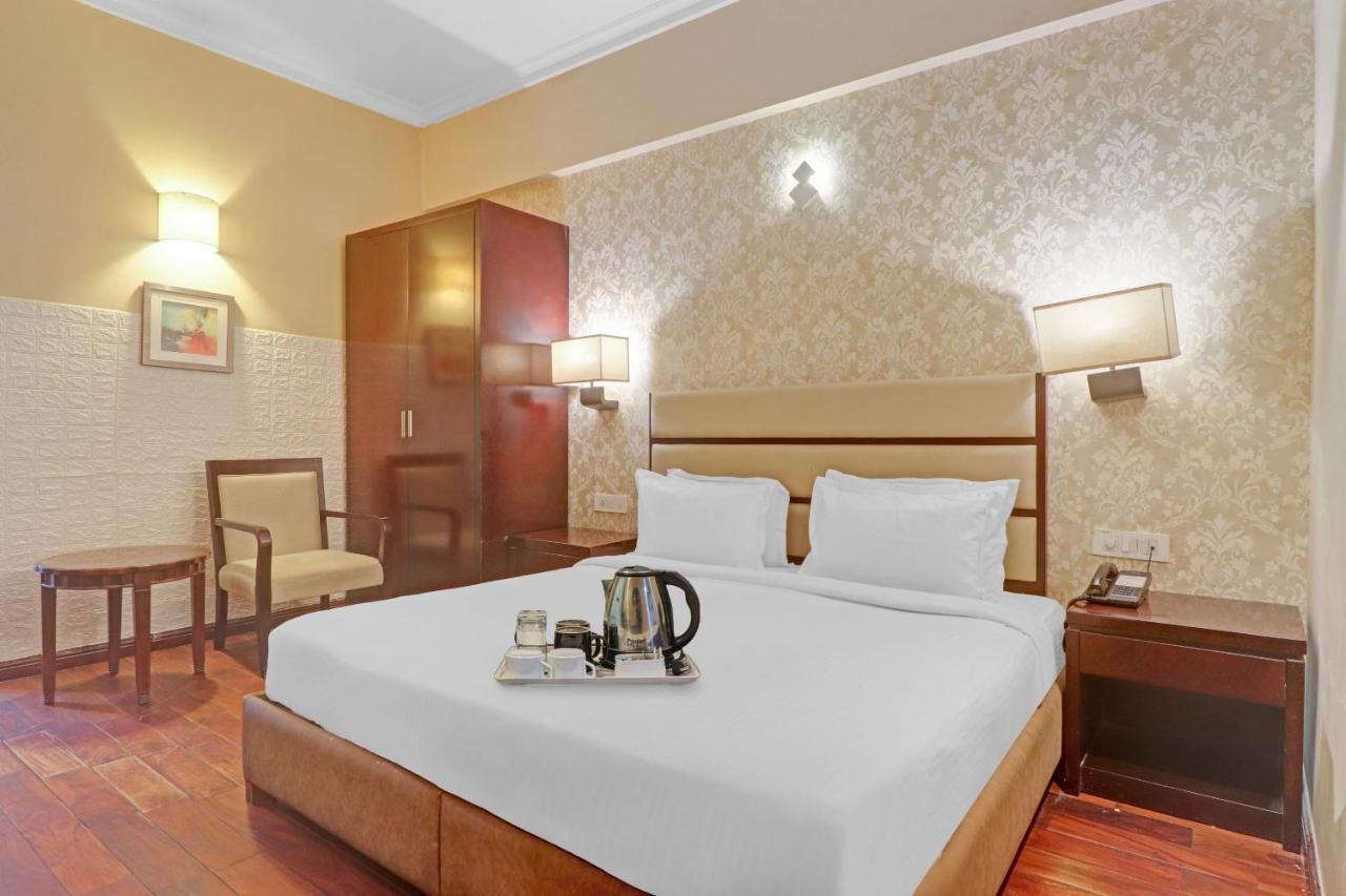 Oyo Townhouse 934 L'Elegant Hotel & Banquetby Ace Manor 加济阿巴德 外观 照片