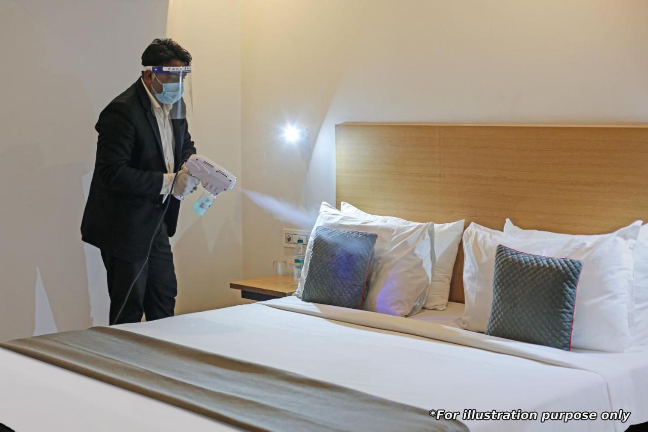 Oyo Townhouse 934 L'Elegant Hotel & Banquetby Ace Manor 加济阿巴德 外观 照片