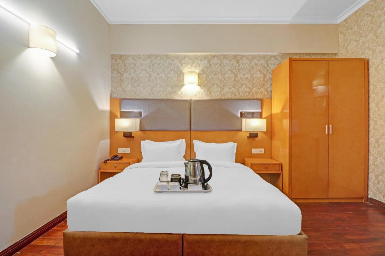 Oyo Townhouse 934 L'Elegant Hotel & Banquetby Ace Manor 加济阿巴德 外观 照片